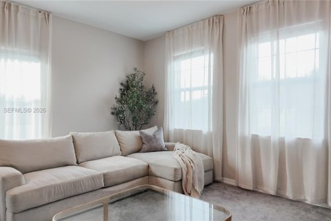 House in Tamarac, Florida 4 bedrooms, 218.97 sq.m. № 2065202 - photo 13