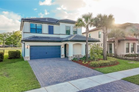 House in Tamarac, Florida 4 bedrooms, 218.97 sq.m. № 2065202 - photo 5