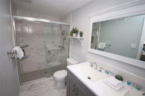 House in Tampa, Florida 4 bedrooms, 129.23 sq.m. № 2229592 - photo 20