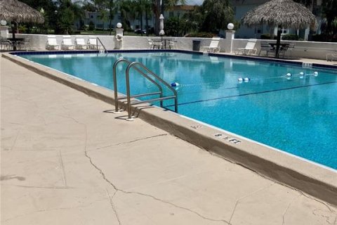 Copropriété à vendre à Clearwater, Floride: 2 chambres, 100.98 m2 № 1784297 - photo 27