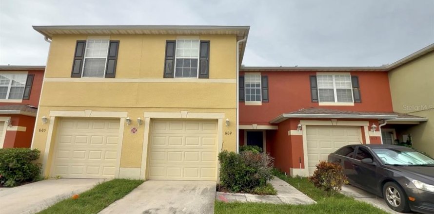 Adosado en Orlando, Florida 3 dormitorios, 138.89 m2 № 2195954