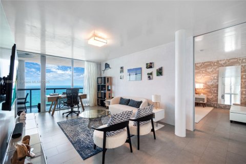 Condo in Miami Beach, Florida, 4 bedrooms  № 1922245 - photo 10