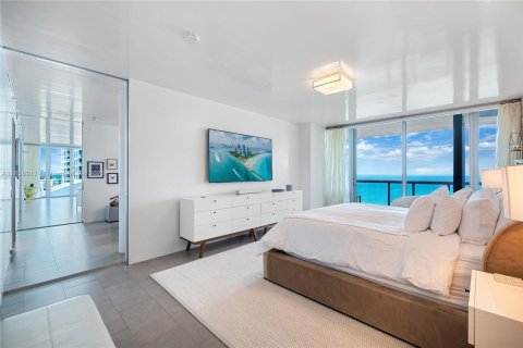 Condo in Miami Beach, Florida, 4 bedrooms  № 1922245 - photo 29