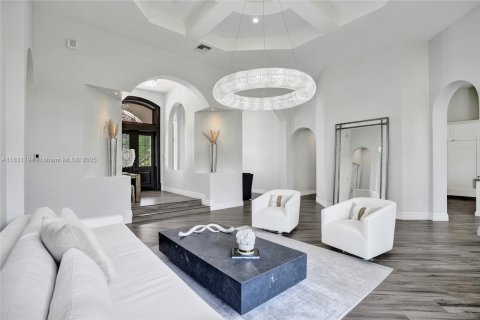 House in Davie, Florida 5 bedrooms, 411.19 sq.m. № 2021125 - photo 14