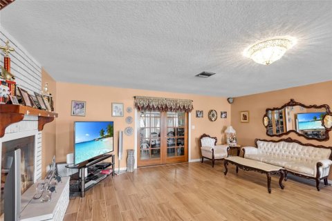 House in Ocala, Florida 3 bedrooms, 169.64 sq.m. № 1849503 - photo 8