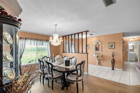 House in Ocala, Florida 3 bedrooms, 169.64 sq.m. № 1849503 - photo 6