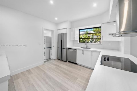 Casa en venta en North Bay Village, Florida, 4 dormitorios, 204.38 m2 № 2080452 - foto 8