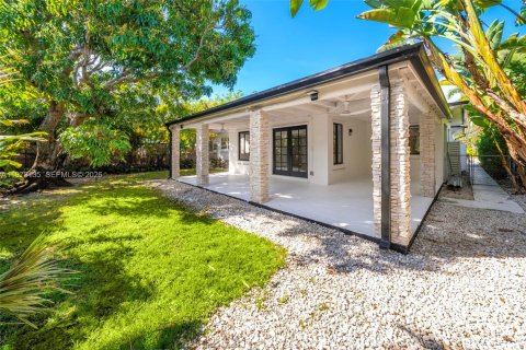 Casa en venta en North Bay Village, Florida, 4 dormitorios, 204.38 m2 № 2080452 - foto 23