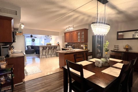 Condominio en venta en Coral Springs, Florida, 3 dormitorios, 145.86 m2 № 2176054 - foto 15