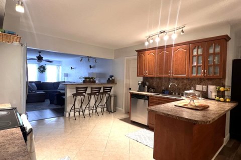 Condominio en venta en Coral Springs, Florida, 3 dormitorios, 145.86 m2 № 2176054 - foto 12