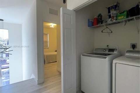 Купить таунхаус в Хайалиа, Флорида 3 спальни, 147.06м2, № 1984071 - фото 18