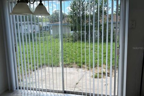 House in Orlando, Florida 3 bedrooms, 101.64 sq.m. № 2400394 - photo 5