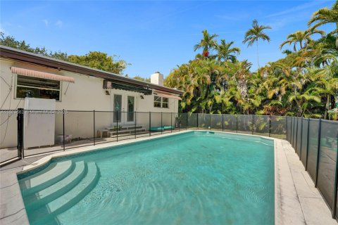 Casa en venta en Hallandale Beach, Florida, 3 dormitorios, 176.89 m2 № 1752448 - foto 25