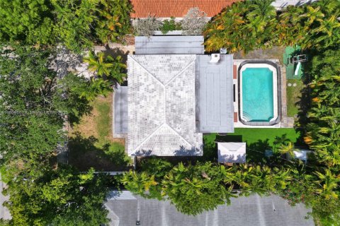 Casa en venta en Hallandale Beach, Florida, 3 dormitorios, 176.89 m2 № 1752448 - foto 13