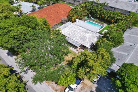 Casa en venta en Hallandale Beach, Florida, 3 dormitorios, 176.89 m2 № 1752448 - foto 12