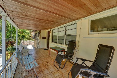 Casa en venta en Hallandale Beach, Florida, 3 dormitorios, 176.89 m2 № 1752448 - foto 8