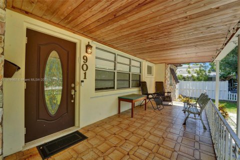 Casa en venta en Hallandale Beach, Florida, 3 dormitorios, 176.89 m2 № 1752448 - foto 7