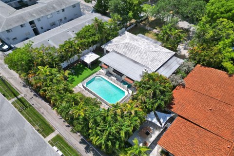 Casa en venta en Hallandale Beach, Florida, 3 dormitorios, 176.89 m2 № 1752448 - foto 19