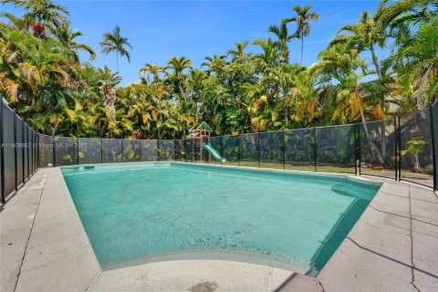 Casa en venta en Hallandale Beach, Florida, 3 dormitorios, 176.89 m2 № 1752448 - foto 27