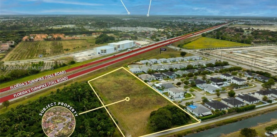 Immobilier commercial à Homestead, Floride № 2390131