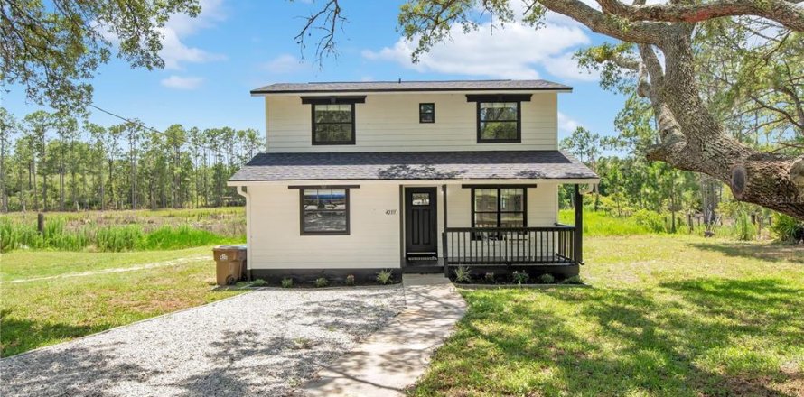 House in Eustis, Florida 3 bedrooms, 133.22 sq.m. № 2099623