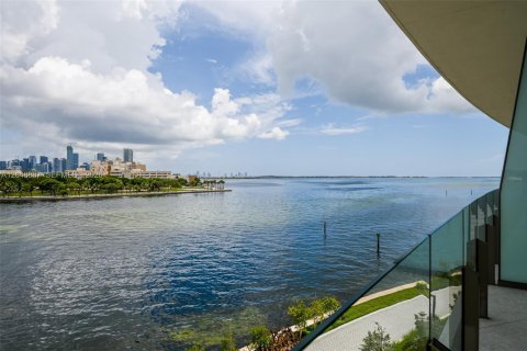 Condo in Miami, Florida, 3 bedrooms № 2149246