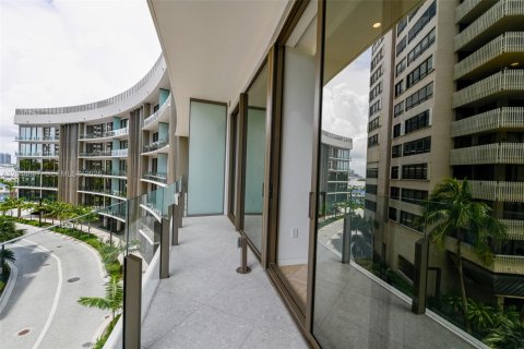 Купить кондоминиум в Майами, Флорида 3 спальни, 232.53м2, № 2149246 - фото 23