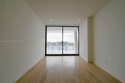 Купить кондоминиум в Майами, Флорида 3 спальни, 232.53м2, № 2149246 - фото 12