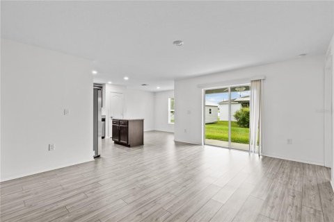 Villa ou maison à louer à Poinciana, Floride: 3 chambres, 128.48 m2 № 2384321 - photo 16