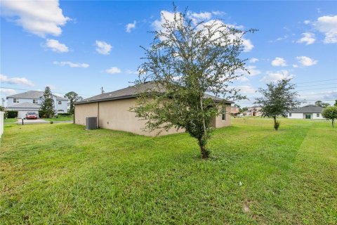 Villa ou maison à louer à Poinciana, Floride: 3 chambres, 128.48 m2 № 2384321 - photo 24