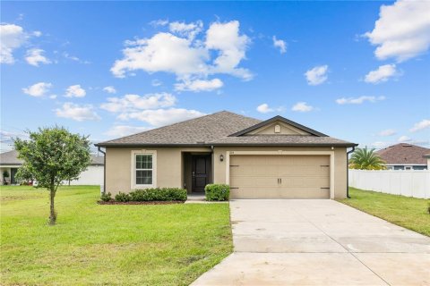 Villa ou maison à louer à Poinciana, Floride: 3 chambres, 128.48 m2 № 2384321 - photo 27