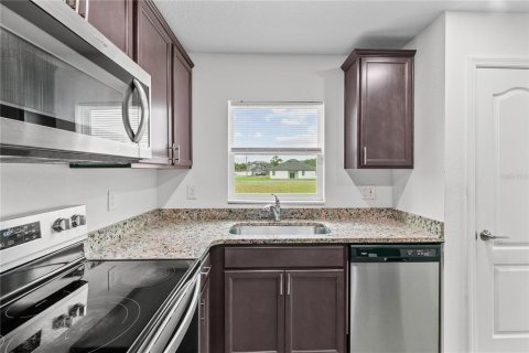 Villa ou maison à louer à Poinciana, Floride: 3 chambres, 128.48 m2 № 2384321 - photo 21