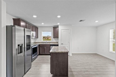 Villa ou maison à louer à Poinciana, Floride: 3 chambres, 128.48 m2 № 2384321 - photo 17