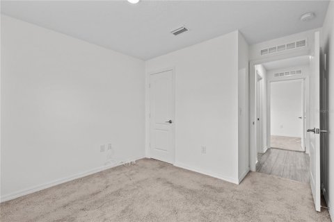 Villa ou maison à louer à Poinciana, Floride: 3 chambres, 128.48 m2 № 2384321 - photo 7