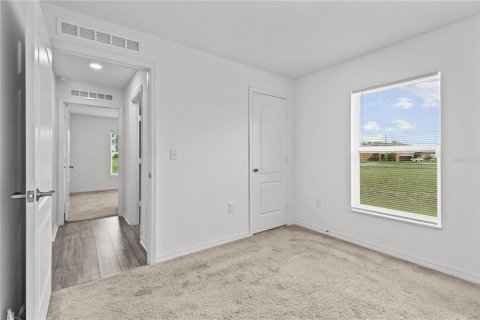 Villa ou maison à louer à Poinciana, Floride: 3 chambres, 128.48 m2 № 2384321 - photo 9