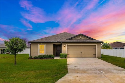 Villa ou maison à Poinciana, Floride 3 chambres, 128.48 m2 № 2384321