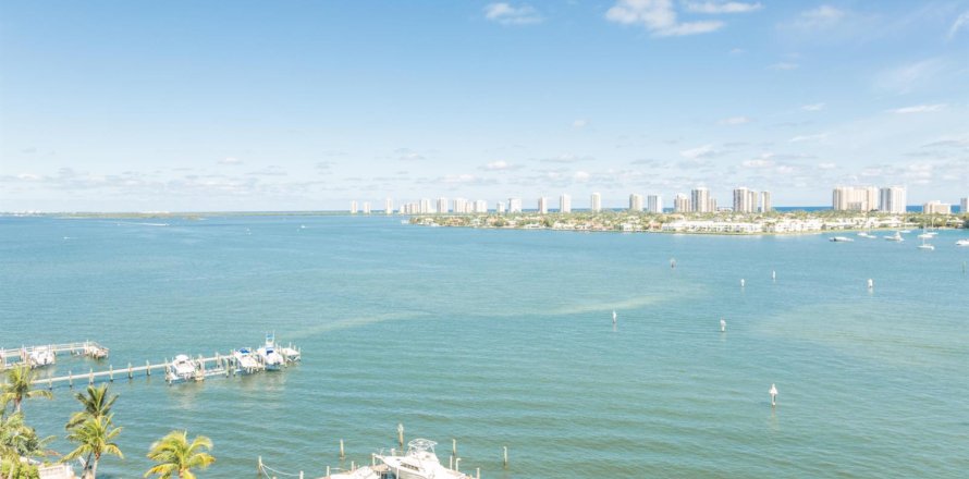 Condo à Riviera Beach, Floride, 2 chambres № 2400580