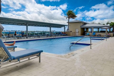 Copropriété à louer à Riviera Beach, Floride: 2 chambres, 158.12 m2 № 2400580 - photo 13