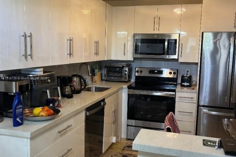 Снять в аренду кондоминиум в Холливуд, Флорида 1 спальня, 92.9м2, № 1972769 - фото 11