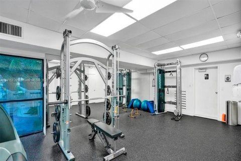 Снять в аренду кондоминиум в Холливуд, Флорида 1 спальня, 92.9м2, № 1972769 - фото 23