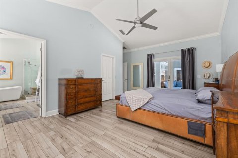 House in Orlando, Florida 4 bedrooms, 233 sq.m. № 2390979 - photo 25