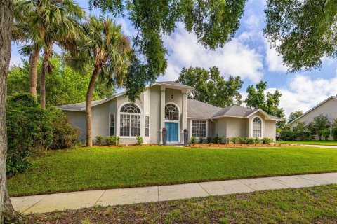House in Orlando, Florida 4 bedrooms, 233 sq.m. № 2390979 - photo 2