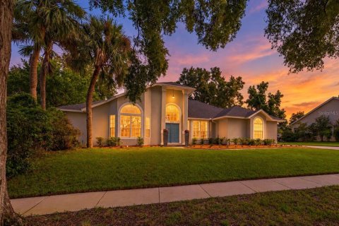 House in Orlando, Florida 4 bedrooms, 233 sq.m. № 2390979