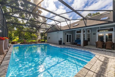 House in Orlando, Florida 4 bedrooms, 233 sq.m. № 2390979 - photo 3