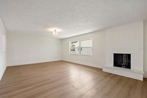 Villa ou maison à vendre à Seminole, Floride: 4 chambres, 207.36 m2 № 1776988 - photo 13