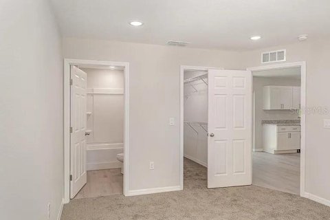 Appartement à louer à Winter Haven, Floride: 2 chambres, 99.5 m2 № 2202633 - photo 3