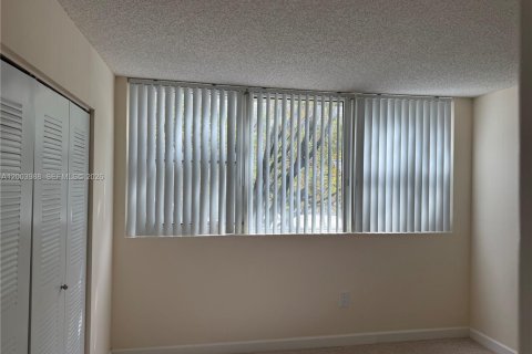 Apartment in Miami, Florida 1 bedroom, 66.15 sq.m. № 2069432 - photo 7