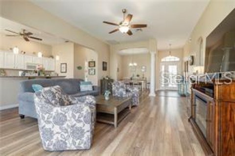 Villa ou maison à louer à Summerfield, Floride: 3 chambres, 169.92 m2 № 2092989 - photo 7