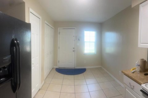 Casa en alquiler en Orlando, Florida, 2 dormitorios, 100.98 m2 № 1916097 - foto 6