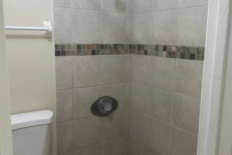 Casa en alquiler en Orlando, Florida, 2 dormitorios, 100.98 m2 № 1916097 - foto 12